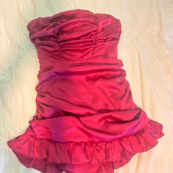 Saints + Secrets Annabella Dress - Picture 3 of 6